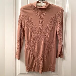 BEBE Vintage Women’s Size Medium/Large Mock Turtleneck Top in Rose Colour NWOT